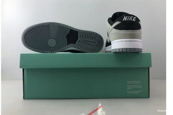 Low Pro Sb Dunk Wolf Zoom Black Grey-White-White Nike 854866-001 0925
